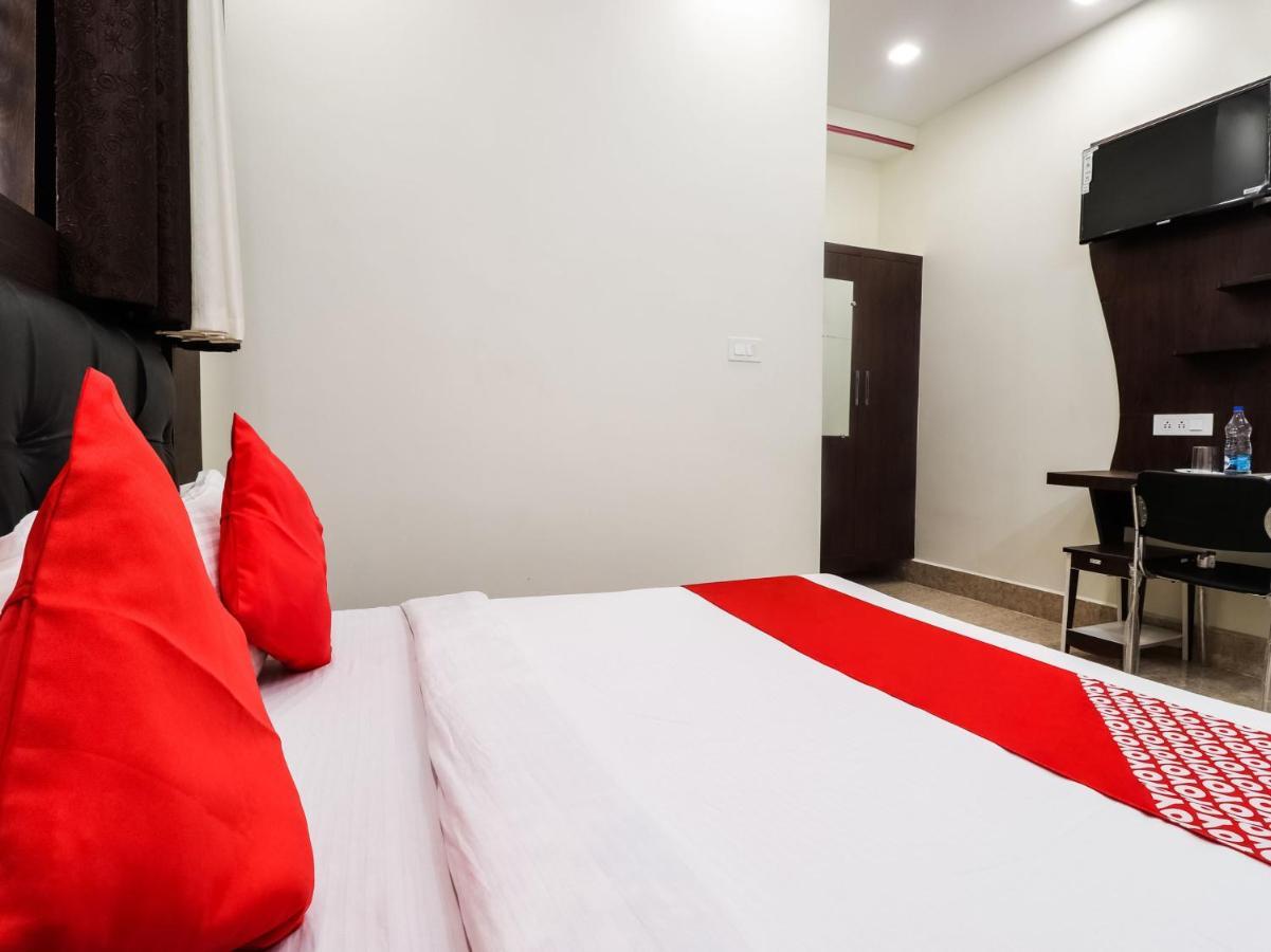 Oyo 70930 The Moon Hotel Asansol Luaran gambar